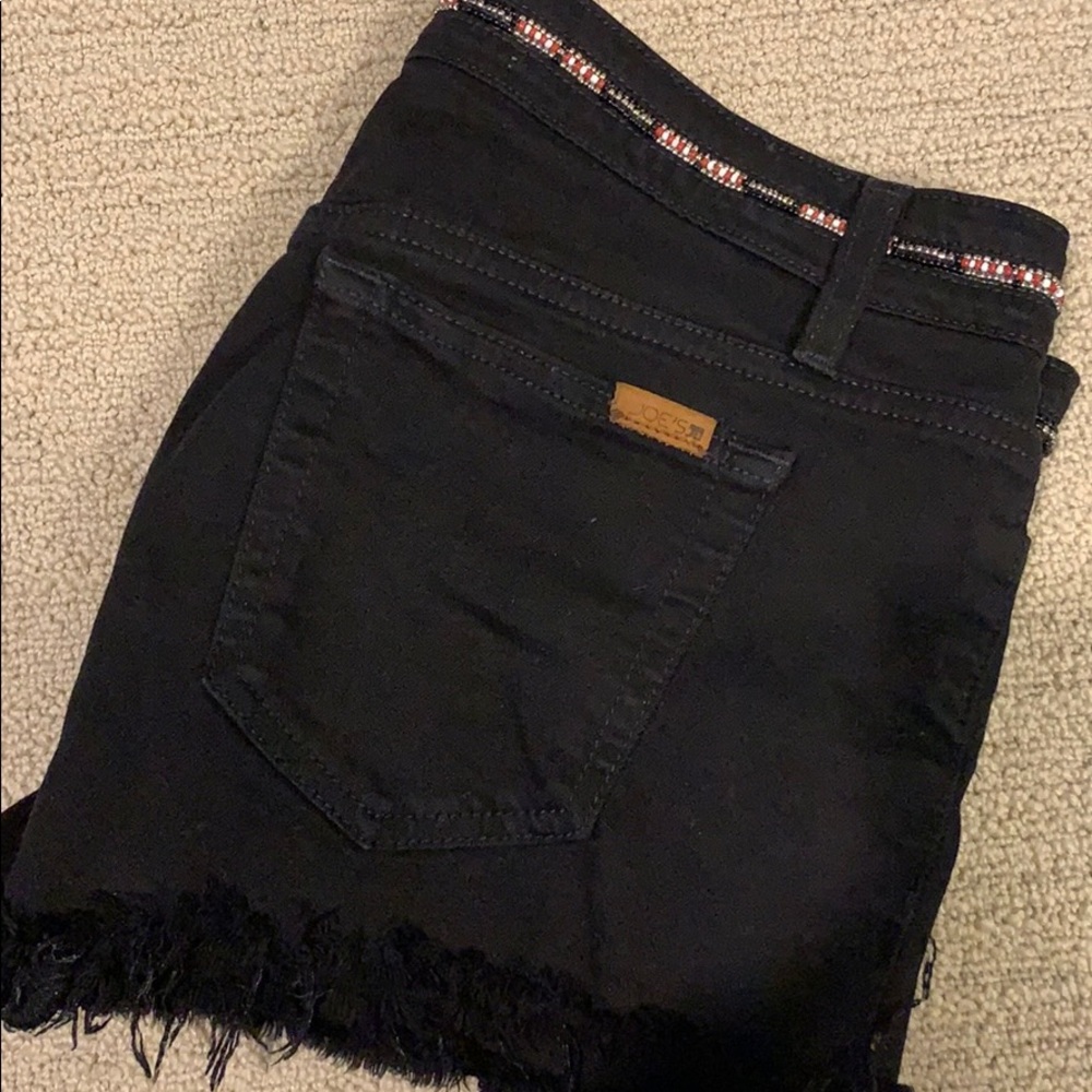 Black jeans shorts with beaded detail